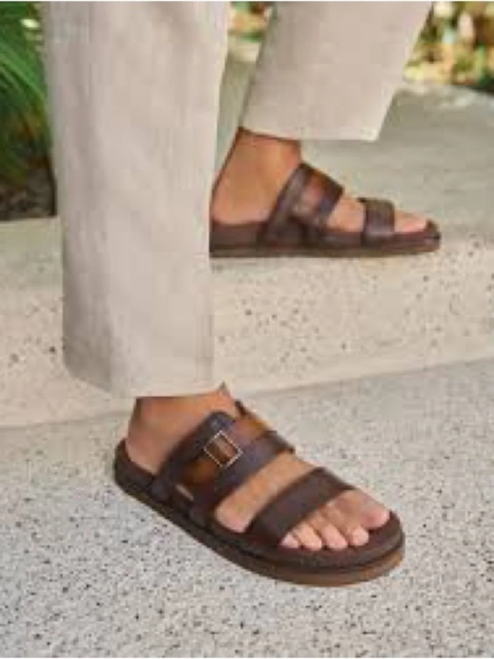 Skechers Collection Men’s leather brown slider sandals with buckle size 12
